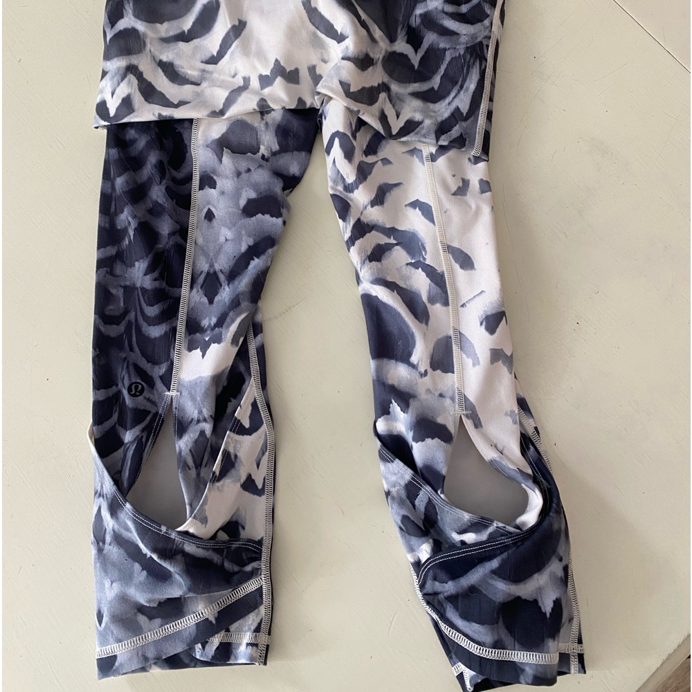 Lululemon size 8 like new leggings
